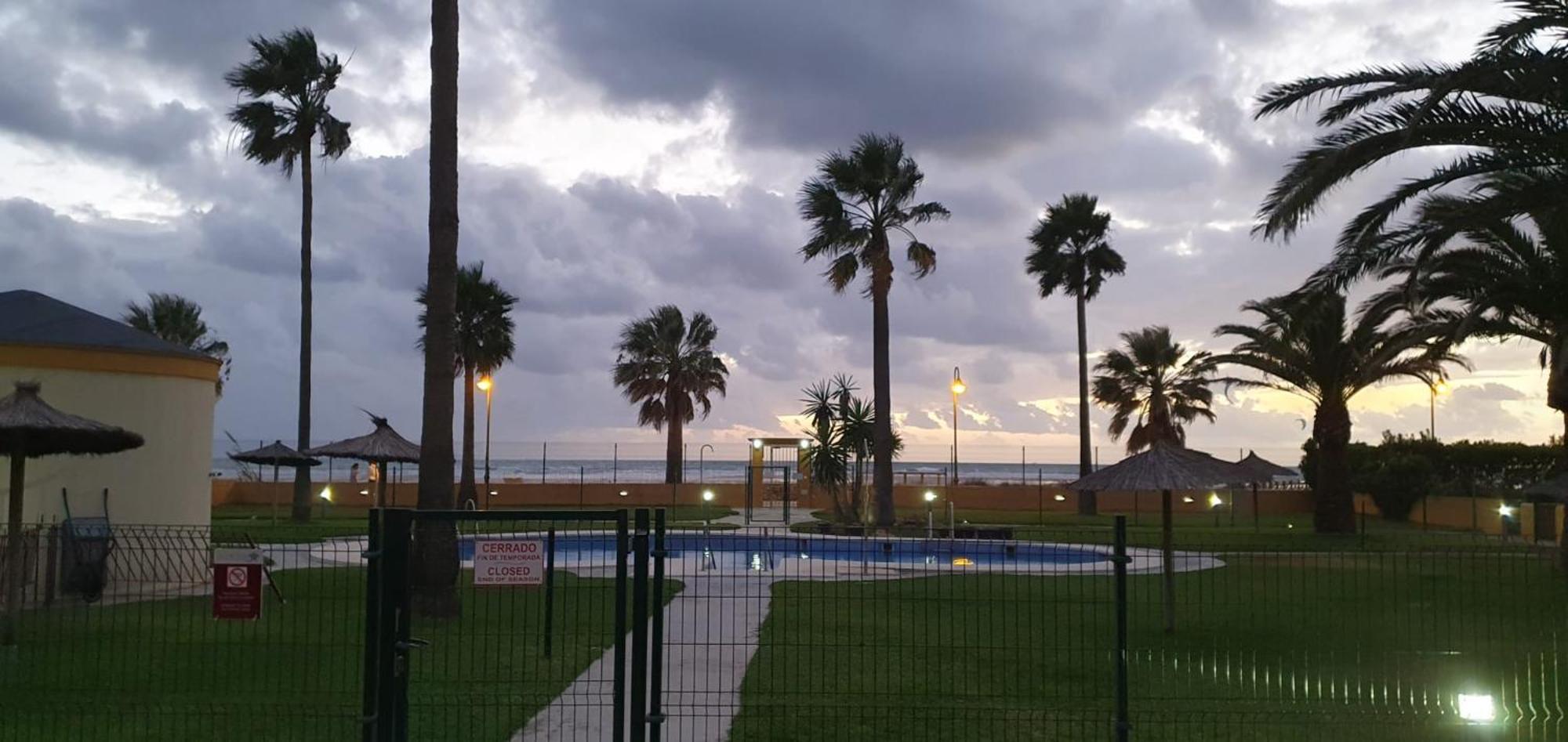 La Tortuga I, Encantador Apartamento Con Garaje En Primera Linea De Playa طريفة المظهر الخارجي الصورة